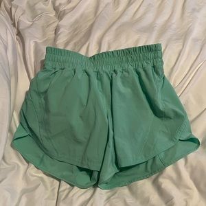 Lululemon Tracker Short size 8
